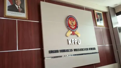 KPPU Ketok Palu Putusan Kartel Bunga Pinjol 97 Perusahaan Hari Ini