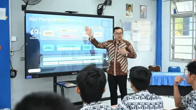 Mendikdasmen Hapus Status Honorer 2027 Guru Non-ASN Terancam Tersingkir