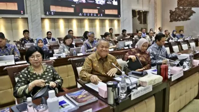 Rupiah Remuk Rp17.600, DPR Desak Gubernur BI Perry Warjiyo Mundur