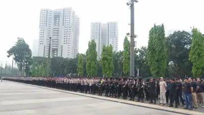 Harkitnas Membara, 14 Ribu Personel Jaga Demo Akbar di Depan Parlemen