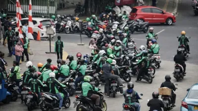 DPR Gebrak Aplikator, Potongan Komisi Ojol Resmi Turun Jadi 8 Persen
