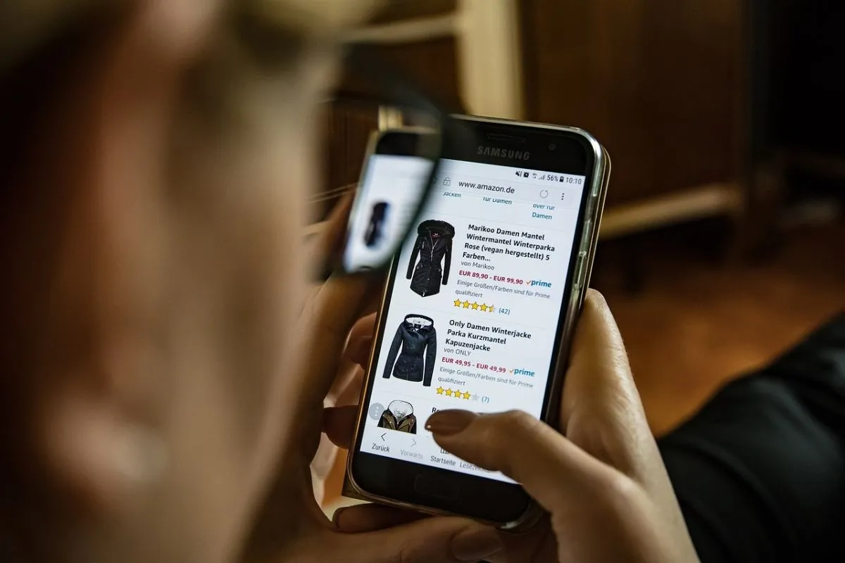 Menkeu Purbaya Paksa Marketplace Pungut Pajak Merchant Mulai Juli 2026