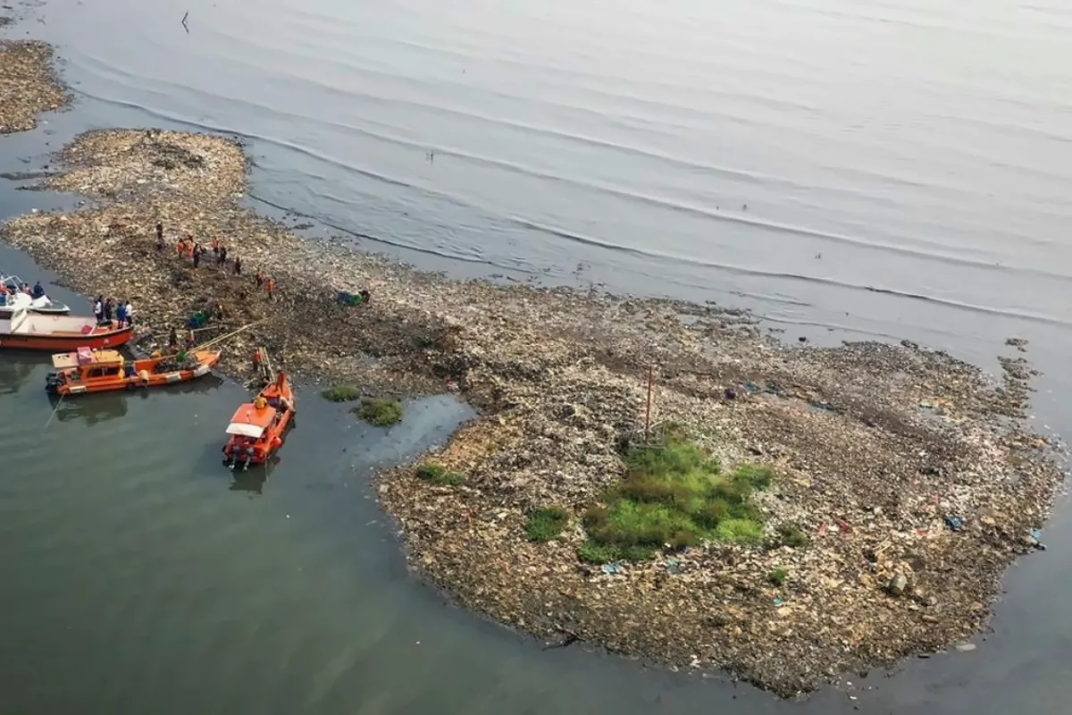 Pulau Sampah Jakarta