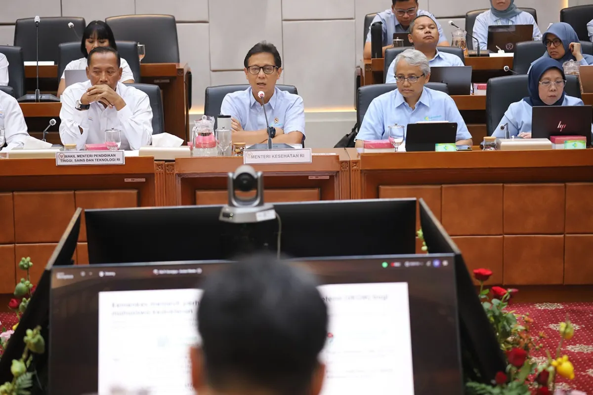 Rapat Kerja DPR RI dan Menteri Kesehatan