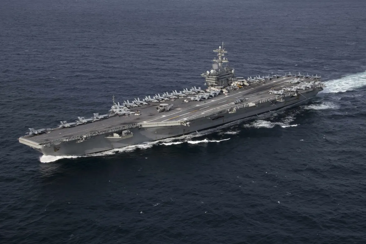 Kapal Induk USS Abraham Lincoln Diterpa Laporan Bentrokan, Awak Keluhkan Pengerahan Panjang